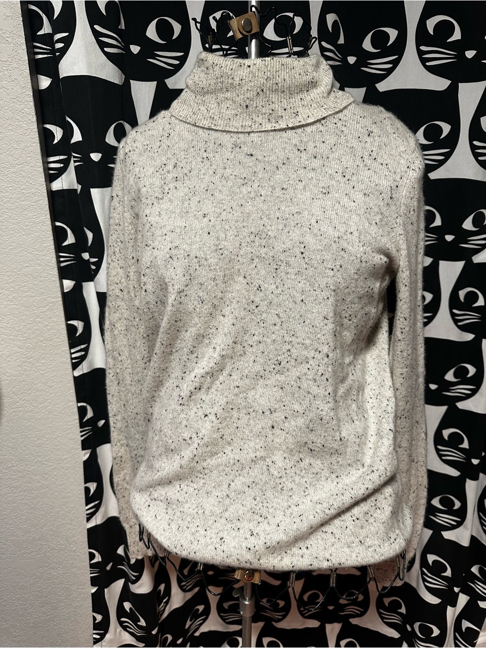 Bloomingdale's Two Ply Cashmere Sweater